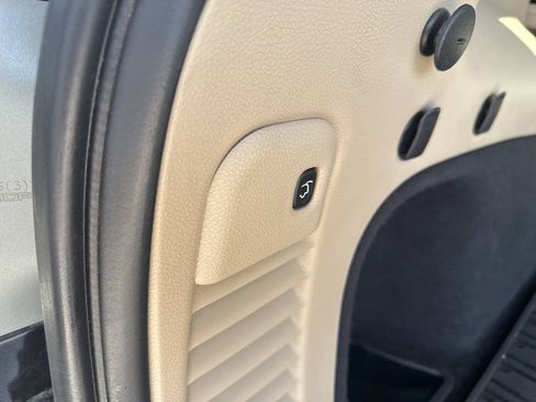 Used 2018 Jeep Grand Cherokee Limited w/ Luxury Group II AWD/4WD image 8