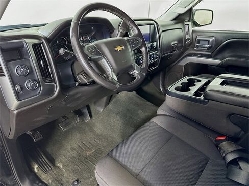 Used 2018 Chevrolet Silverado 1500 LT image 17