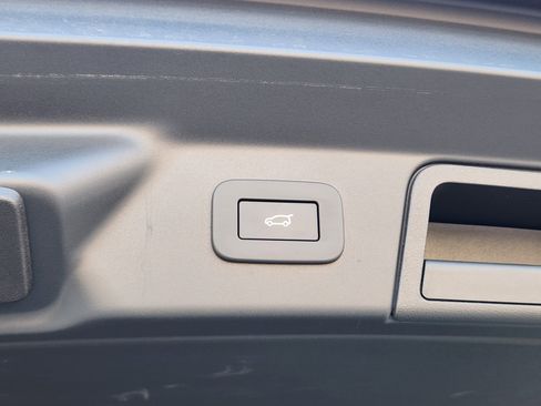 Certified 2026 Land Rover Range Rover Velar S image 35