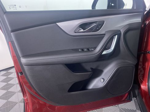 Certified 2024 Chevrolet Blazer LT w/ Convenience Package image 11