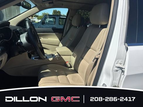 Used 2019 Jeep Grand Cherokee Limited w/ Luxury Group II AWD/4WD image 9
