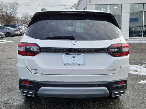 Certified 2024 Honda Pilot Elite image 5