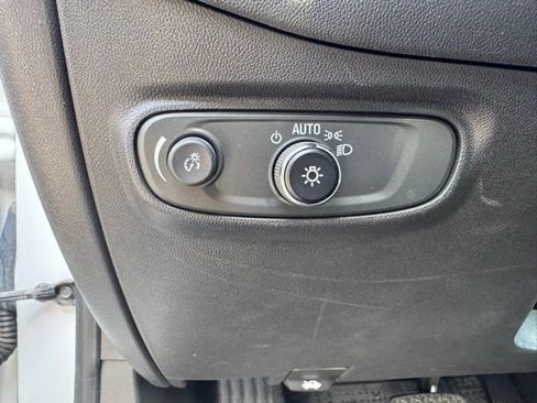 Used 2022 Chevrolet Equinox RS w/ RS Leather Package image 20