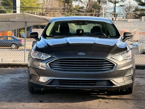 Used 2019 Ford Fusion SE image 5