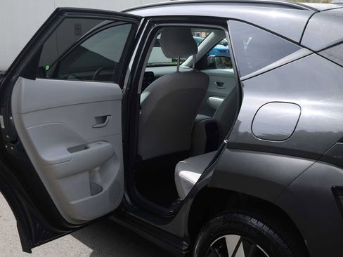 Used 2024 Hyundai Kona SEL AWD/4WD image 20