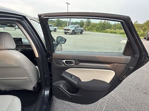 Used 2024 Honda Civic EX image 18