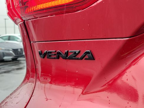 Used 2024 Toyota Venza Nightshade AWD/4WD image 6