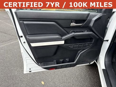 Used 2024 Toyota Tacoma TRD Off-Road image 13