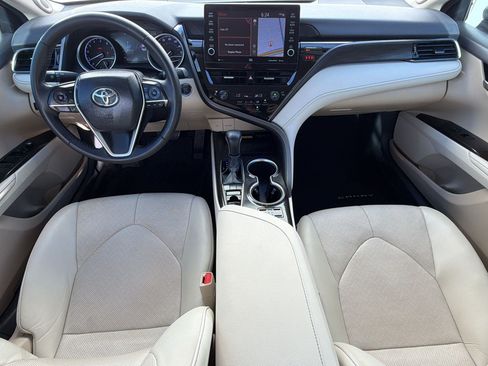 Used 2022 Toyota Camry XLE w/ Navigation Package FWD image 15