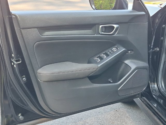 Used 2025 Honda Civic LX image 30
