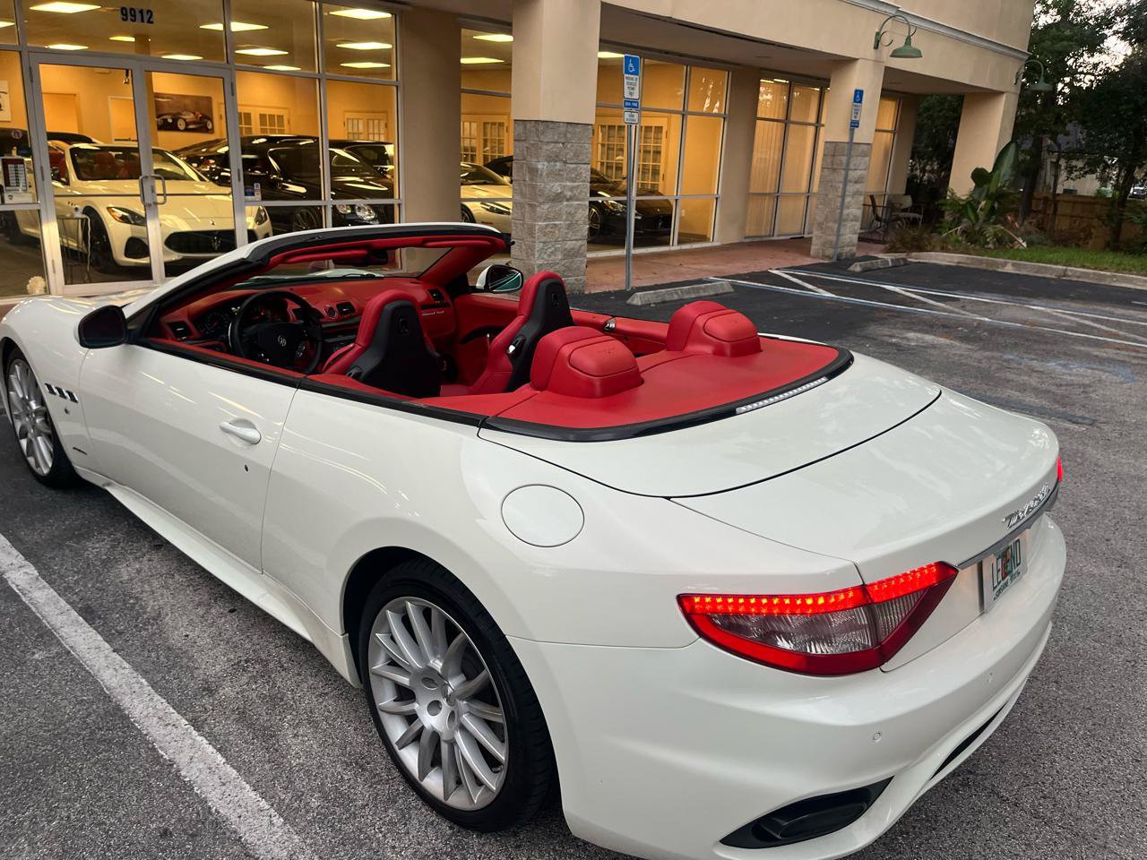 Used 2018 Maserati GranTurismo Sport RWD image 9