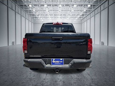 Certified 2025 Chevrolet Colorado Trail Boss AWD/4WD image 4