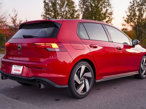 Used 2022 Volkswagen GTI S image 6