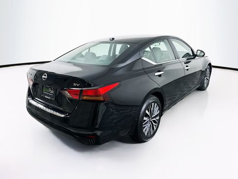 Used 2023 Nissan Altima 2.5 SV FWD image 9