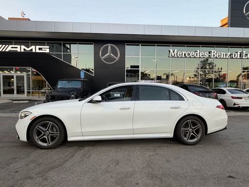 Used 2024 Mercedes-Benz S 580e 4MATIC Sedan w/ AMG Line image 2