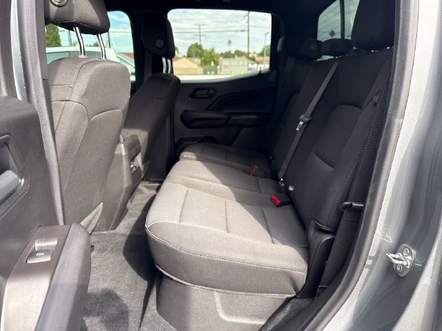 Used 2025 Chevrolet Colorado Trail Boss AWD/4WD image 25