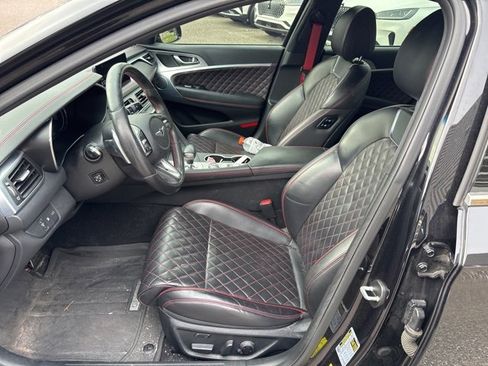 Used 2022 Genesis G70 3.3T w/ Sport Prestige Package image 10