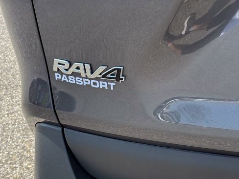 Used 2024 Toyota RAV4 XLE image 12