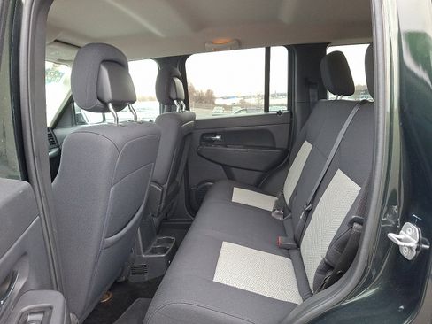 Used 2010 Jeep Liberty Sport w/ Popular Equipment Group image 10