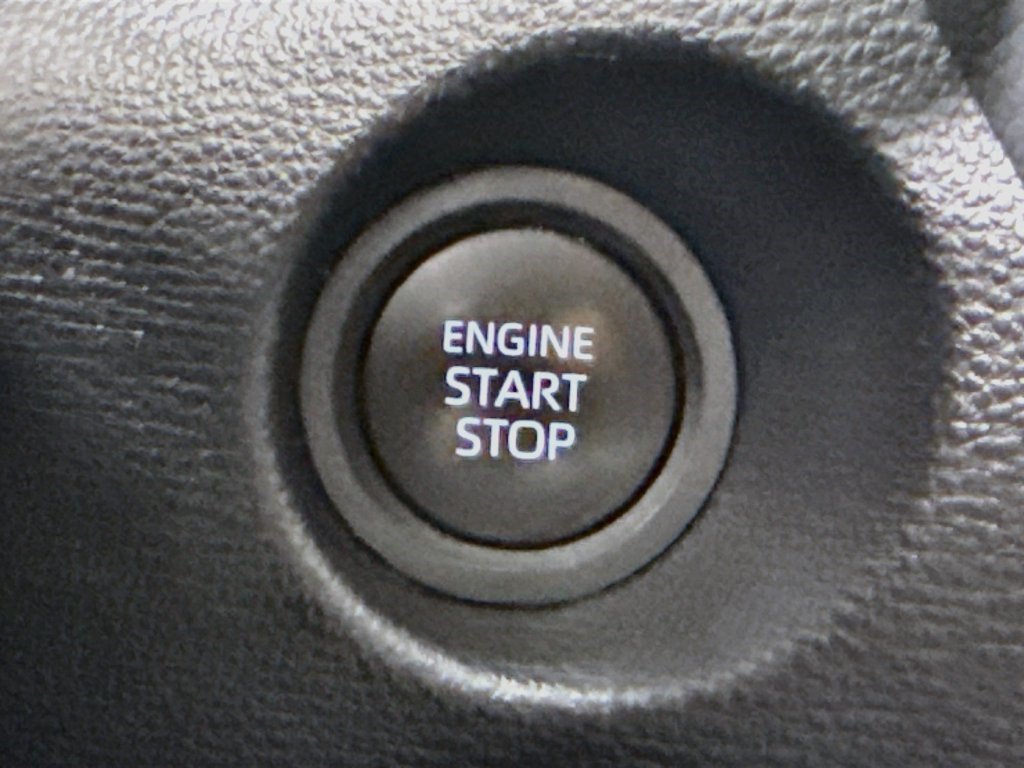 Used 2026 Toyota Corolla Cross LE FWD image 20