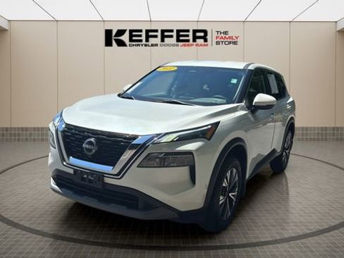 Used 2022 Nissan Rogue SV AWD/4WD image 1