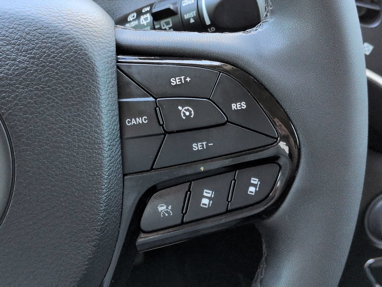 Used 2023 Jeep Cherokee Altitude Lux AWD/4WD image 27