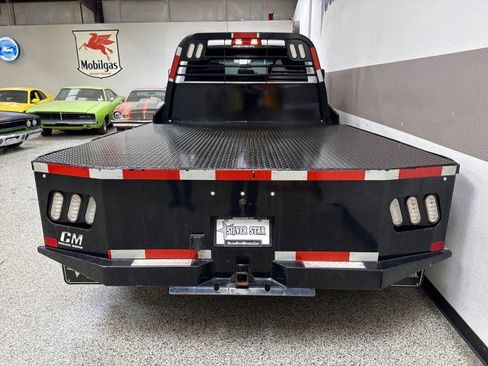 Used 2021 RAM 3500 Tradesman w/ Chrome Appearance Group image 8