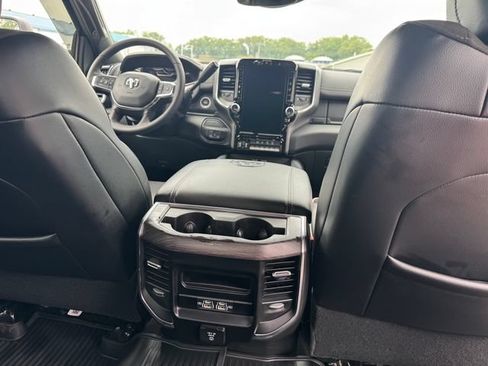 Used 2025 RAM 2500 Laramie AWD/4WD image 32