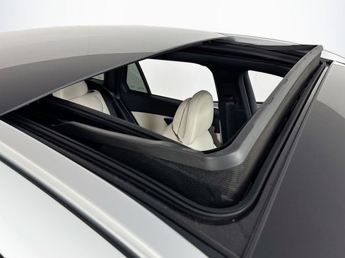 Certified 2025 Mercedes-Benz GLC 350e 4MATIC image 23