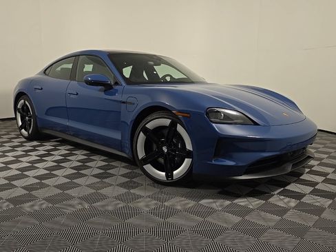 Certified 2025 Porsche Taycan AWD/4WD image 9