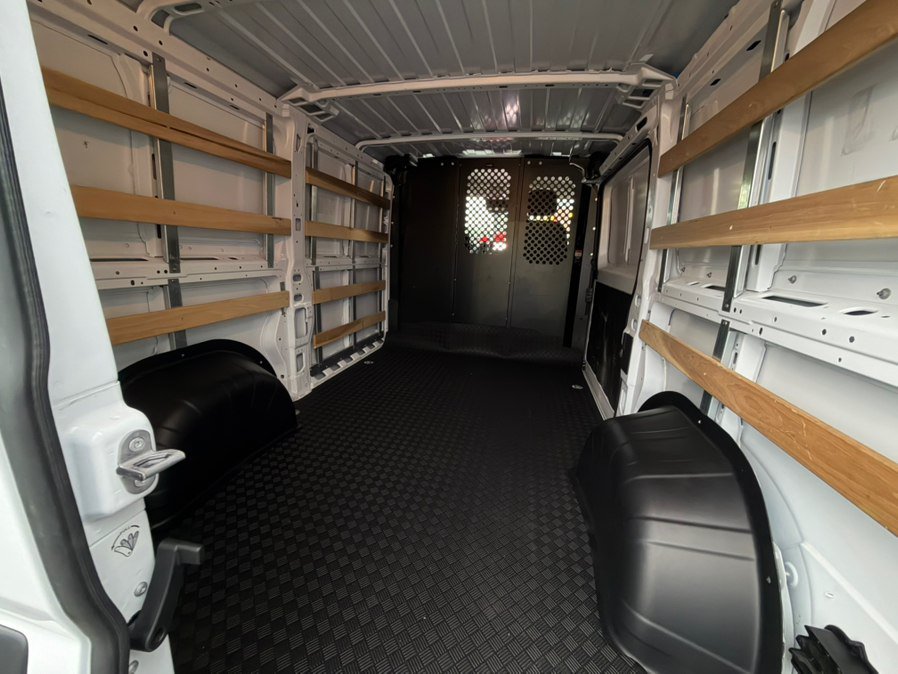 Used 2025 RAM ProMaster 2500 w/ U-Haul Equipment Group FWD image 41