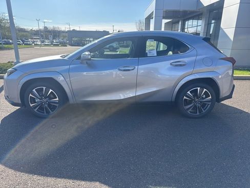 New 2026 Lexus UX 300h AWD image 2