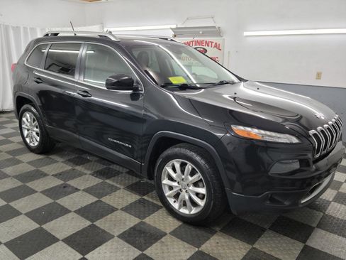 Used 2015 Jeep Cherokee Limited w/ Luxury Group image 6