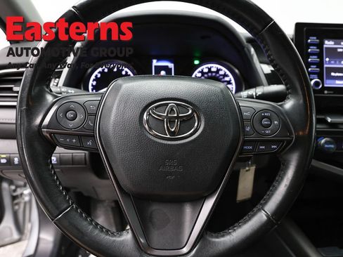 Used 2023 Toyota Camry SE FWD image 10
