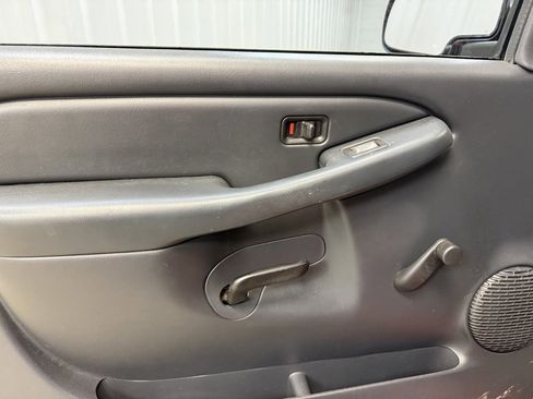 Used 2002 Chevrolet Silverado 1500 Base image 11