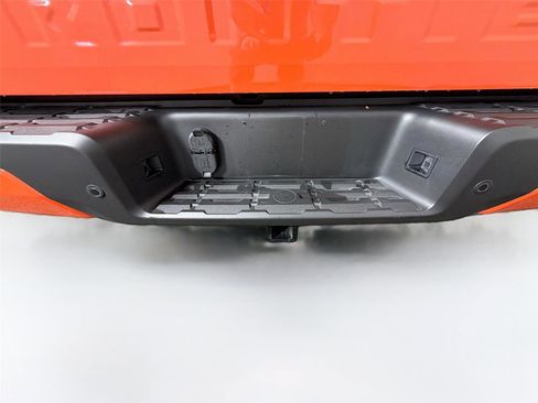 Used 2025 Nissan Frontier PRO-4X w/ Pro Convenience Package AWD/4WD image 42
