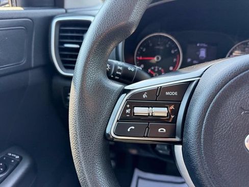 Certified 2022 Kia Sportage LX w/ LX FWD Value Edition Package image 10