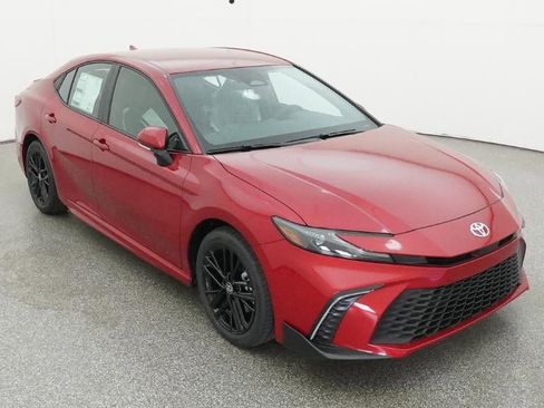 New 2026 Toyota Camry SE FWD image 13