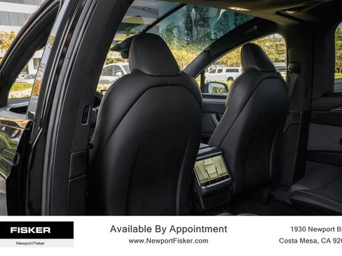 Used 2023 Tesla Model X Plaid image 17