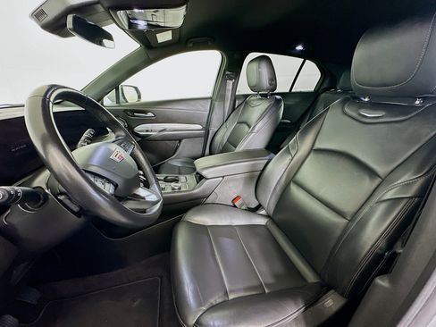 Used 2024 Cadillac XT4 Premium Luxury image 13