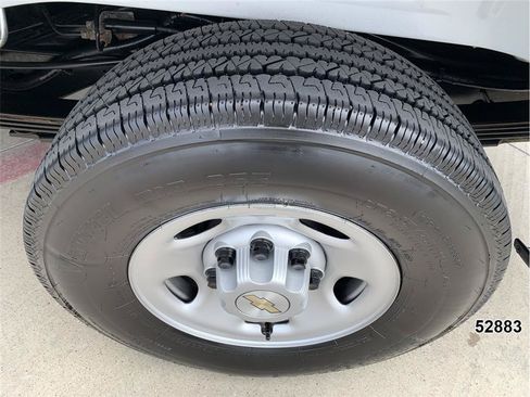 Used 2025 Chevrolet Express 3500 LS RWD image 18