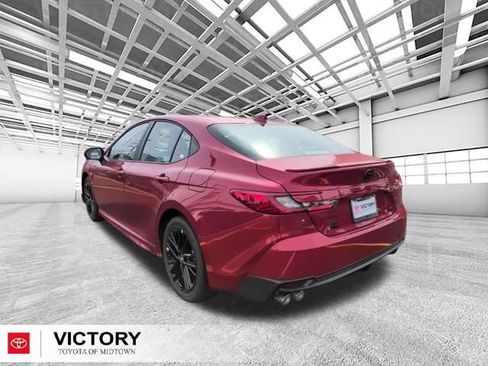 Used 2026 Toyota Camry SE AWD/4WD image 6
