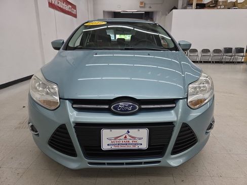 Used 2012 Ford Focus SE FWD image 2