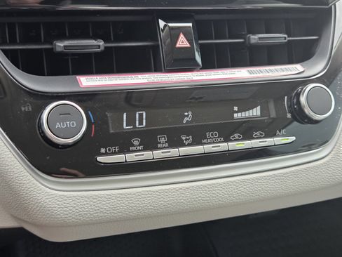 Used 2024 Toyota Corolla LE image 14