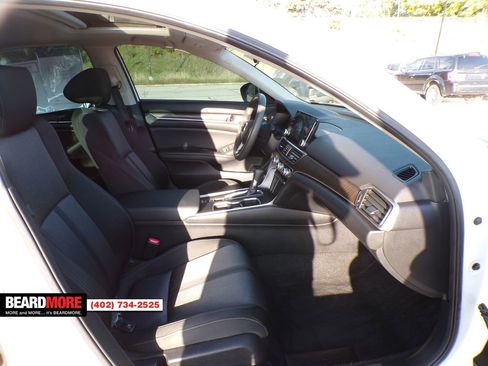 Used 2019 Honda Accord EX image 24