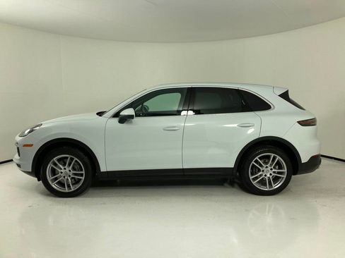 Certified 2023 Porsche Cayenne AWD/4WD image 2