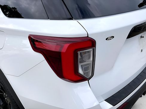 Certified 2023 Ford Explorer ST w/ Equipment Group 401A AWD/4WD image 33