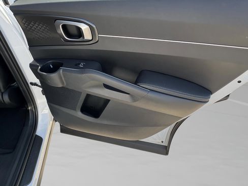 New 2026 Kia Sorento S w/ S Panoramic Sunroof Package image 34