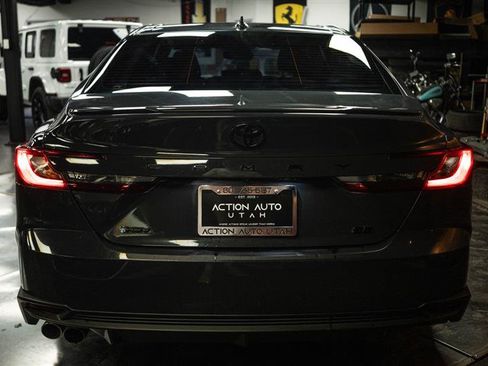 Used 2025 Toyota Camry SE FWD image 6