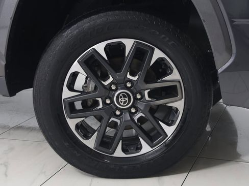 Used 2023 Toyota Tundra Limited image 14